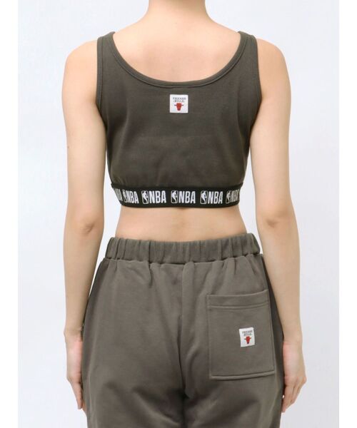 NBA（エヌビーエー）の「NBA SPORTY BUSTIER（キャミソール・レディース・チャコールグレー/オフホワイト/ライトグレー・FREE）」の5枚目の写真