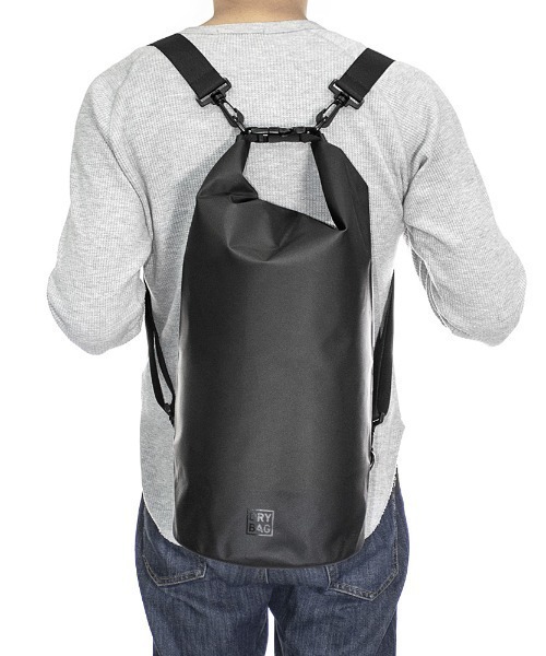 ムラサキスポーツ（ムラサキスポーツ）の「Owltech/オウルテック バッグ WATER PROOF DRY BAG 防水ドライバッグ 20L OWL-WPBAG03-BK（ショルダーバッグ・メンズ・ブラック・ONE）」の5枚目の写真