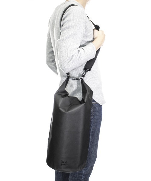 ムラサキスポーツ（ムラサキスポーツ）の「Owltech/オウルテック バッグ WATER PROOF DRY BAG 防水ドライバッグ 20L OWL-WPBAG03-BK（ショルダーバッグ・メンズ・ブラック・ONE）」の3枚目の写真