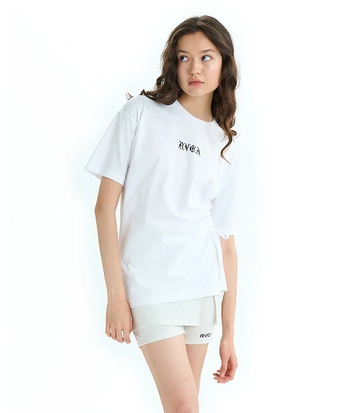 RVCA(ルーカ)の「RVCA レディース WILD RVCA LOOSEFIT ST Tシャツ 【2025年夏モデル】/ルーカ3WAYデザイン半袖Tシャツ(Tシャツ/カットソー・レディース・グレー/ブラック/ホワイト・SMALL/MEDIUM/LARGE)」の2枚目の写真