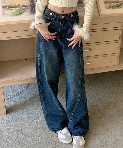 aimoha(アイモハ)の「カーブライン ワイドデニムパンツ(デニムパンツ・レディース・ネイビー・LARGE/MEDIUM/SMALL)」の5枚目の写真