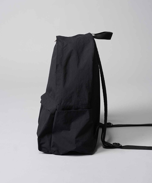 黒 ナイロン リュック・バックパック UNISEX》KONBU Nylon Backpack/コンブナイロンバックパック