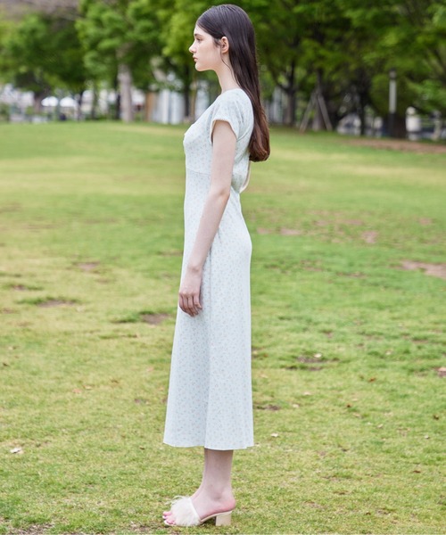 etre loin(エトルワン)の「Back open print cut dress(ワンピース・レディース・サックスブルー/ホワイト/ブラウン・M)」の22枚目の写真