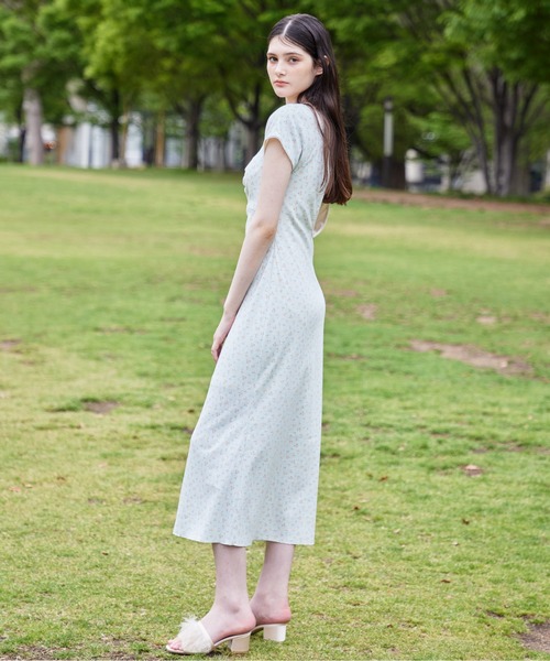etre loin（エトルワン）の「Back open print cut dress（ワンピース・レディース・サックスブルー/ホワイト/ブラウン・M）」の4枚目の写真