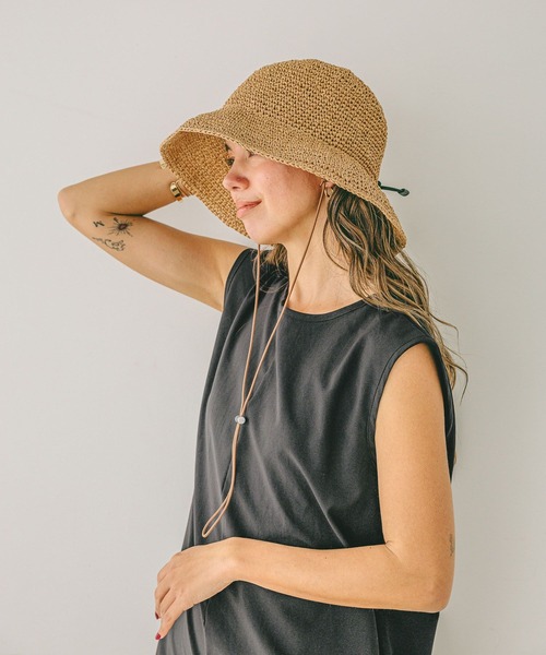 BAYFLOW（ベイフロー）の「[軽量で通気性◎]細編みペーパーハット（ハット・レディース・ベージュ/ブラック・FREE）」の5枚目の写真