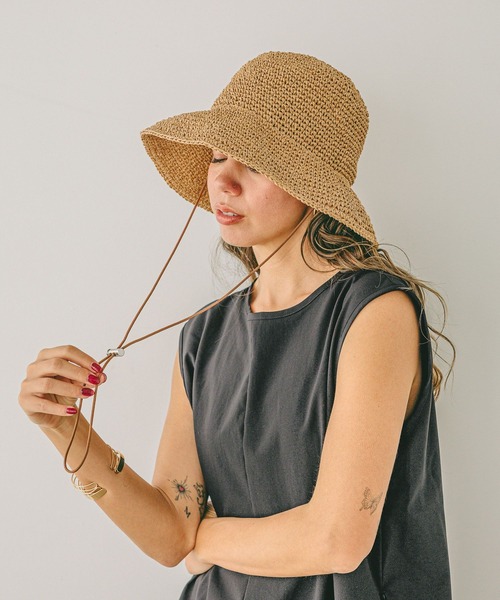 BAYFLOW（ベイフロー）の「[軽量で通気性◎]細編みペーパーハット（ハット・レディース・ベージュ/ブラック・FREE）」の6枚目の写真