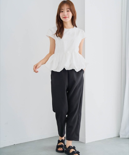 M y u(ミュー)の「イージーケアセミワイド ストレッチ美脚カーブパンツ(スラックス・レディース・ブラック系2/ベージュ系1/ホワイト系1/ホワイト系2/ブラック系1/ベージュ系2・ML/SM)」の18枚目の写真
