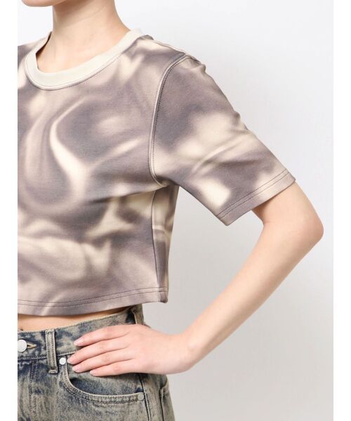 EMODA（エモダ）の「ボクシーパターンTシャツ（Tシャツ/カットソー・レディース・ブルー/ベージュ・FREE）」の8枚目の写真