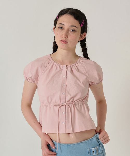 TINA：JOJUN 刺繍入り ウエストリボンブラウス 刺繍入り ウエストリボンブラウス TINA：JOJUN（シャツ/ブラウス
