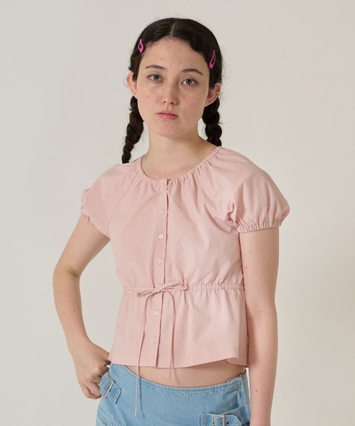 TINA:JOJUN(ティーナジョジュン)の「刺繍入り ウエストリボンブラウス TINA:JOJUN(シャツ/ブラウス・レディース・ピンク/クリーム・M)」の11枚目の写真
