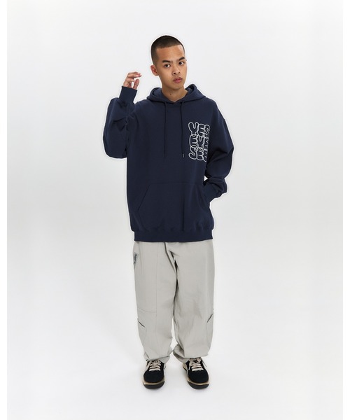 YESEYESEE(イエスアイシー)の「C-Logo Hoodie(パーカー・メンズ・ダークグレー/ライトグリーン/ネイビー/ダークブラウン・L/XL/S/M)」の5枚目の写真