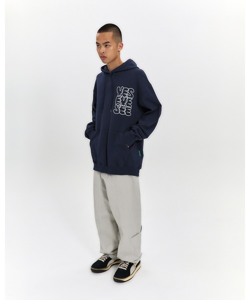 YESEYESEE(イエスアイシー)の「C-Logo Hoodie(パーカー・メンズ・ダークグレー/ライトグリーン/ネイビー/ダークブラウン・L/XL/S/M)」の6枚目の写真