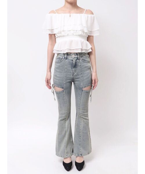 RESEXXY(リゼクシー)の「オフショルシャーリングチュニック(シャツ/ブラウス・レディース・ブラック/イエロー/ホワイト・FREE)」の5枚目の写真