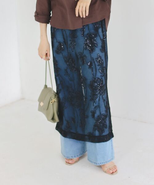 le.coeur blanc(ルクールブラン)の「TORRAZZO DONNAスパンコールスカート(スカート・レディース・ブラック/アイボリー・38)」の2枚目の写真