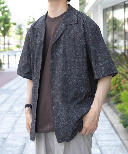 ITEMS URBANRESEARCH（アイテムズ アーバンリサーチ）の「Batik Print Open Collar shirts（シャツ/ブラウス・メンズ・ブラウン/カーキ/ブラック・MEDIUM/LARGE）」の4枚目の写真