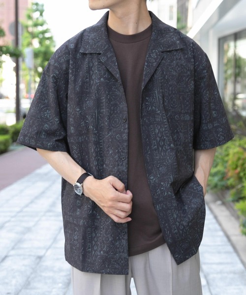 ITEMS URBANRESEARCH（アイテムズ アーバンリサーチ）の「Batik Print Open Collar shirts（シャツ/ブラウス・メンズ・ブラウン/カーキ/ブラック・MEDIUM/LARGE）」の5枚目の写真