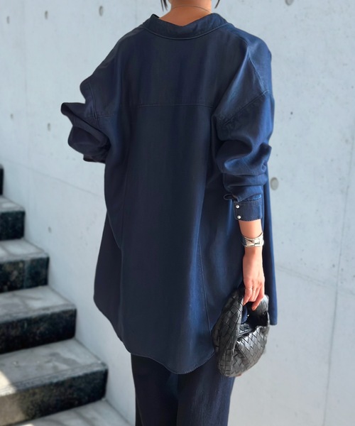 パール釦オーバーデニムチュニックシャツ Emma Taylor│STYLEDOOR 