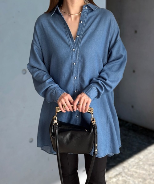 パール釦オーバーデニムチュニックシャツ Emma Taylor│STYLEDOOR 