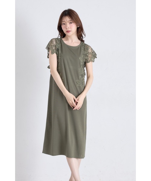 tocco closet(トッコ クローゼット)の「接触冷感♪サイドフラワーレース付きカットソーワンピース(ワンピース・レディース・グレイッシュベージュ/カーキ/ピンク/オフホワイト・M)」の1枚目の写真
