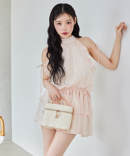 one after another NICE CLAUP（ワンアフターアナザーナイスクラップ）の「【新色追加】チャーム付きキルティングバニティバッグ（ショルダーバッグ・レディース・ブラック系その他/ピンク/ブラック系その他2/アイボリー/ブラック/サックスブルー・FREE）」の17枚目の写真