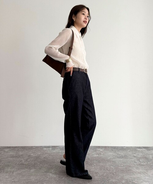 fredy emue（フレディエミュ）の「センタープレスデニムスラックス（デニムパンツ・レディース・ネイビー・34/38/36）」の7枚目の写真