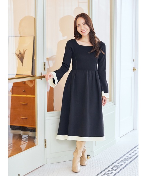 ベルスリーブホールガーメントニットワンピース（ワンピース