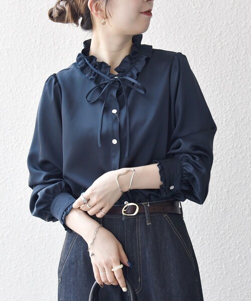 美品　Bluelea ジャガードブラウス　ネイビー　パフスリーブ　フリル　リボン 美品 Bluelea ジャガードブラウス ネイビー パフスリーブ フリル