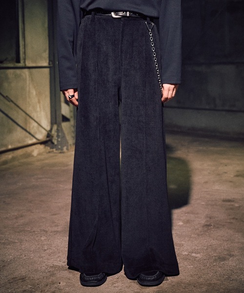 CASPER JOHN（キャスパージョン）の「Drape corduroy pants / ドレープコーデュロイパンツ（スラックス・メンズ・チャコールグレー/グレイッシュベージュ/ブラック/アイボリー/グリーン/ブラウン・LARGE/MEDIUM/SMALL/X-SMALL）」の15枚目の写真