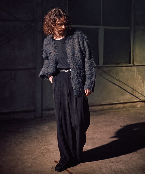 CASPER JOHN（キャスパージョン）の「Drape corduroy pants / ドレープコーデュロイパンツ（スラックス・メンズ・チャコールグレー/グレイッシュベージュ/ブラック/アイボリー/グリーン/ブラウン・LARGE/MEDIUM/SMALL/X-SMALL）」の20枚目の写真