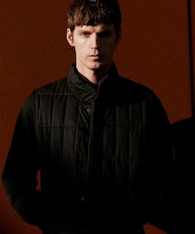 LAVENHAM（ラベンハム）の「Black Edition High Neck Gilet Mens   ブラック エディション ハイ ネック ジレ メンズ（ベスト）」