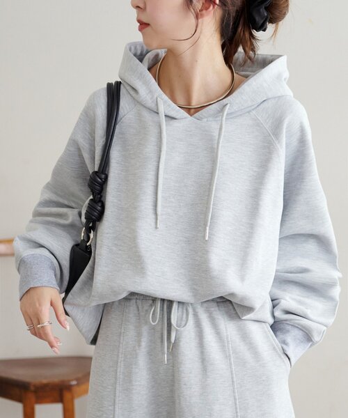 DISCOAT(ディスコート)の「キレイメスウェットライクフーディー(パーカー・レディース・チャコールグレー/ライトグレー/ブラック・FREE)」の1枚目の写真