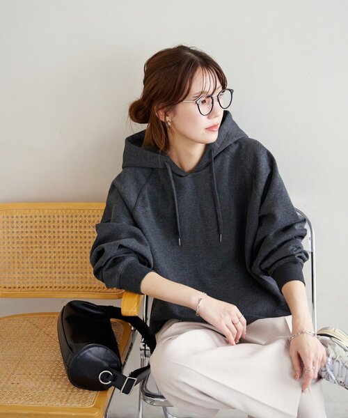 DISCOAT(ディスコート)の「キレイメスウェットライクフーディー(パーカー・レディース・チャコールグレー/ライトグレー/ブラック・FREE)」の17枚目の写真