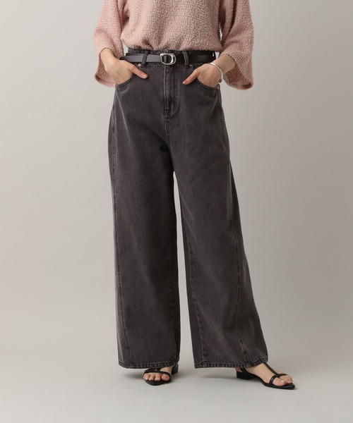 GLOBAL WORK(グローバルワーク)の「MATINEE LINE/デニムWIDEフレアパンツ/583874(デニムパンツ・レディース・ブラウン/ブラック/ブルー・M/L)」の1枚目の写真