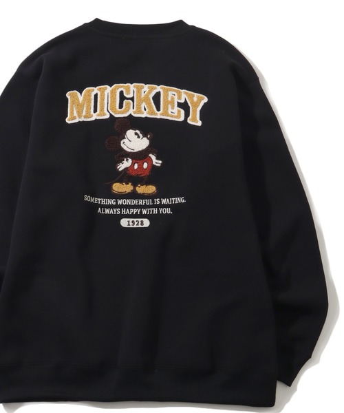 Disney（ディズニー）の「【Disney/ディズニー】 アートワーク デザイン 裏起毛 クルーネック スウェット ロングスリーブ トレーナー（スウェット・レディース・ベージュ系/ダークグレー/グレー系その他2/サックスブルー/グレー系その他/ベージュ系1/オートミール/マスタード/スミクロ/グリーン系その他/ブラック系その他7/グリーン/ベージュ系その他/ブラック系その他4/ブラック系その他6/クリーム/ブラック系その他3/ベージュ系その他3/ベージュ系その他5/ブラック/グレー系その他3/グレー系その他4/グリーン系その他2/グレー系その他5/ベージュ系その他6/ネイビー/ベージュ系その他7/ブラック系/ベージュ系その他2/ピンク/ベージュ系その他4/チャコールグレー/ネイビー系/杢グレー/ブラック系その他/ブラック系その他5/グレー系その他6/ブラック系その他2・L/M）」の5枚目の写真