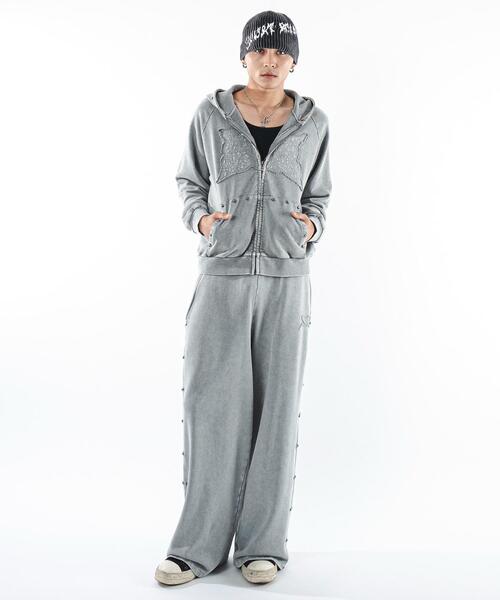 SHORT ROUND（ショートラウンド）の「SHORT ROUND/パウダーブリーチスタッズZIPパーカー（パーカー・メンズ・グレー/スミクロ・LARGE/MEDIUM）」の16枚目の写真