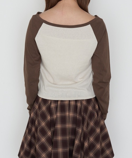 RAY CASSIN(レイカズン)の「スキッパーラグランT(Tシャツ/カットソー・レディース・アイボリー/ライトベージュ/グレー系その他2・FREE)」の21枚目の写真