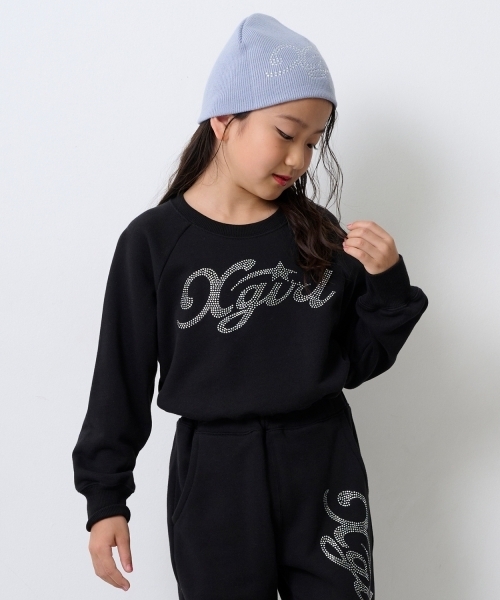 X-girl Stages（エックスガールステージス）の「ラインストーンロゴショート丈トレーナー（スウェット・キッズ・ブラック/ラベンダー・110cm/90cm/100cm/120cm/130cm/140cm）」の2枚目の写真