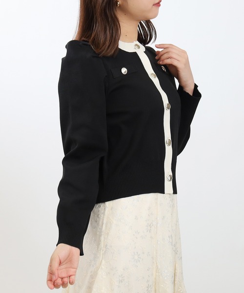 ASTORIA ODIER（アストリアオディール）の「配色パワショルカーディガン（カーディガン/ボレロ・レディース・グレイッシュブルー/アイボリー/ブラック・MEDIUM）」の12枚目の写真