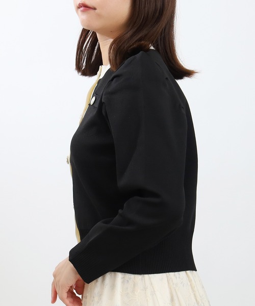 ASTORIA ODIER（アストリアオディール）の「配色パワショルカーディガン（カーディガン/ボレロ・レディース・グレイッシュブルー/アイボリー/ブラック・MEDIUM）」の10枚目の写真