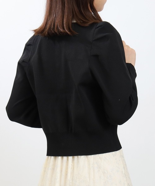 ASTORIA ODIER（アストリアオディール）の「配色パワショルカーディガン（カーディガン/ボレロ・レディース・グレイッシュブルー/アイボリー/ブラック・MEDIUM）」の11枚目の写真