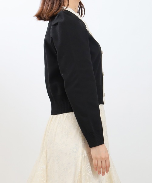 ASTORIA ODIER（アストリアオディール）の「配色パワショルカーディガン（カーディガン/ボレロ・レディース・グレイッシュブルー/アイボリー/ブラック・MEDIUM）」の15枚目の写真