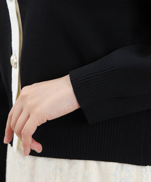 ASTORIA ODIER（アストリアオディール）の「配色パワショルカーディガン（カーディガン/ボレロ・レディース・グレイッシュブルー/アイボリー/ブラック・MEDIUM）」の18枚目の写真