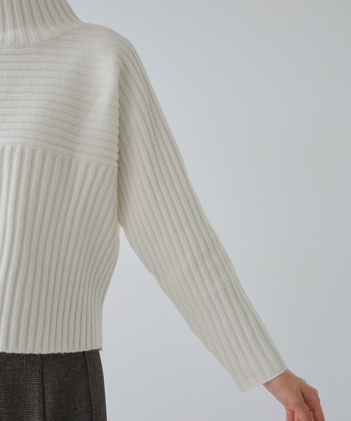 ROPE' PICNIC(ロペピクニック)の「もちもちリブ切り替えニットプルオーバー/イージーケア・リンクコーデ(ニット/セーター・レディース・グレー/レッド/オフホワイト/ベージュ/サックスブルー・M/L)」の12枚目の写真