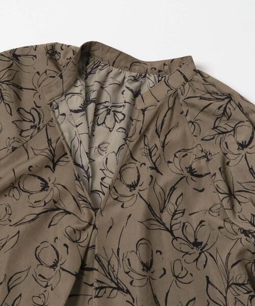 ITEMS URBANRESEARCH(アイテムズ アーバンリサーチ)の「フラワープリントワンピース(ワンピース・レディース・ブラック/ブラウン・FREE)」の11枚目の写真
