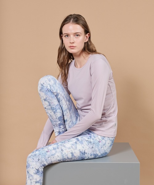Julier Yoga and Relax(ジュリエヨガアンドリラックス)の「Julier ジェントルスムースロングスリーブプルオーバー(Tシャツ/カットソー・レディース・ベージュ/チャコール/ラベンダー・1/0)」の8枚目の写真