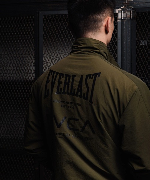 EVERLAST(スポーツ・ライフスタイル)(エバーラスト)の「RVCA メンズ RVCA×EVERLAST LIGHT JACKET ジャケット 【2025年秋冬モデル】/ルーカエバーラストコラボブルゾン(ブルゾン・メンズ・オリーブ/ブラック・X-LARGE/LARGE/MEDIUM/SMALL)」の11枚目の写真