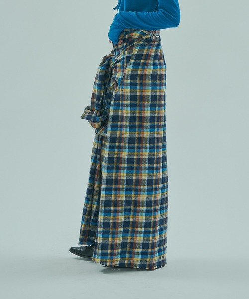 INDIA IS BEAUTIFUL（インディアイズビューティフル）の「【ROSE BUD別注】INDIA IS BEAUTIFUL/3WAY FLANNEL SHIRT SKIRT（スカート・レディース・レッド/ブルー・ONE SIZE）」の4枚目の写真