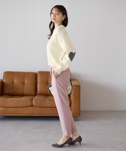 Neige（ネージュ）の「ランダム裾パールパンツ（スラックス・レディース・ブラック/ピンク・ONE SIZE）」の4枚目の写真