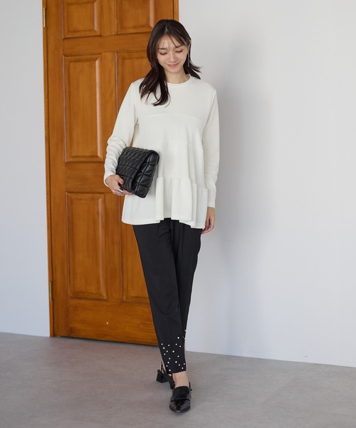 Neige（ネージュ）の「ランダム裾パールパンツ（スラックス・レディース・ブラック/ピンク・ONE SIZE）」の9枚目の写真