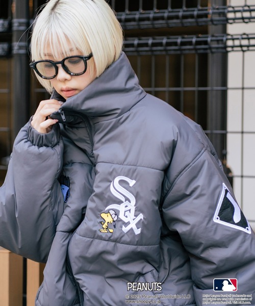 MLB(メジャーリーグベースボール)の「【PEANUTS×MLB】オリジナルデザイン スタンドナイロンパファージャケット 中綿ジャケット ヤンキース ドジャース ホワイトソックス(ブルゾン・メンズ・ブラック系その他2/ブラック系その他/グレー系その他3・X-LARGE/MEDIUM/LARGE)」の8枚目の写真